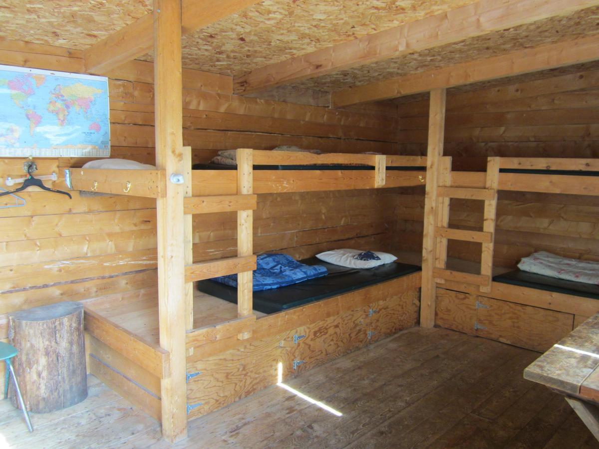Dawson City River Hostel Екстериор снимка